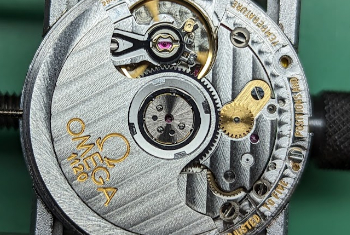 Omega watch movement service